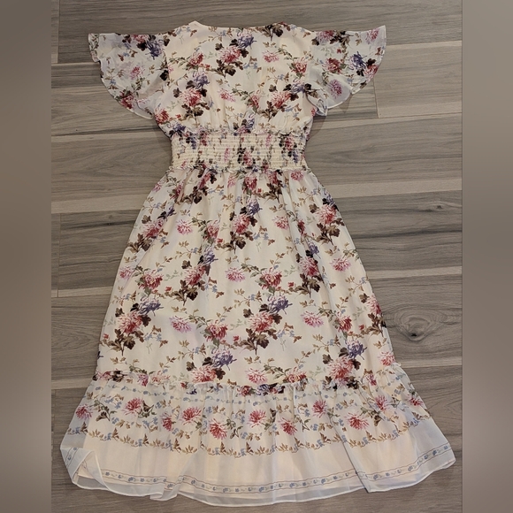 Floral V-Neck Dress with Flutter Sleeves - Picture 5 of 5